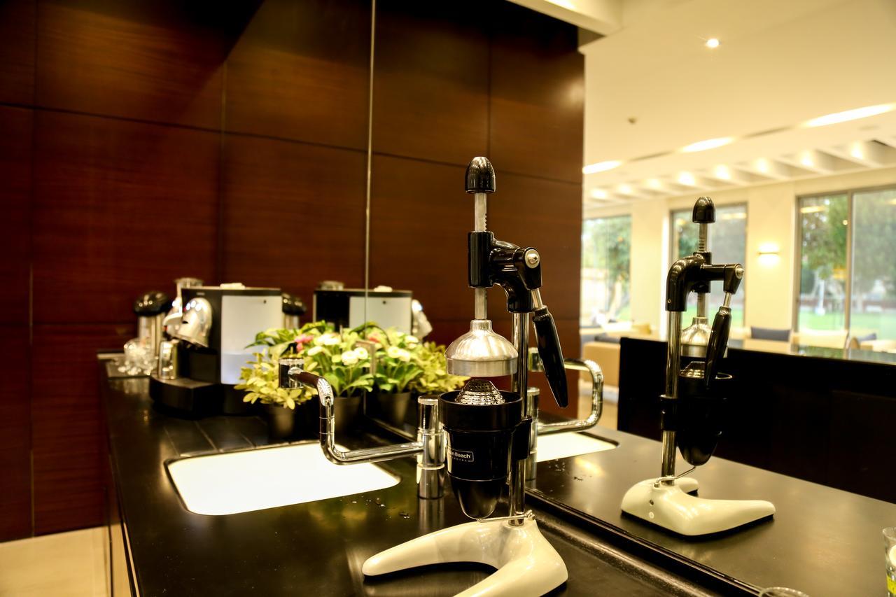 M Executive Residence & Boutique Hotel - Adults Only Al Khobar Ngoại thất bức ảnh