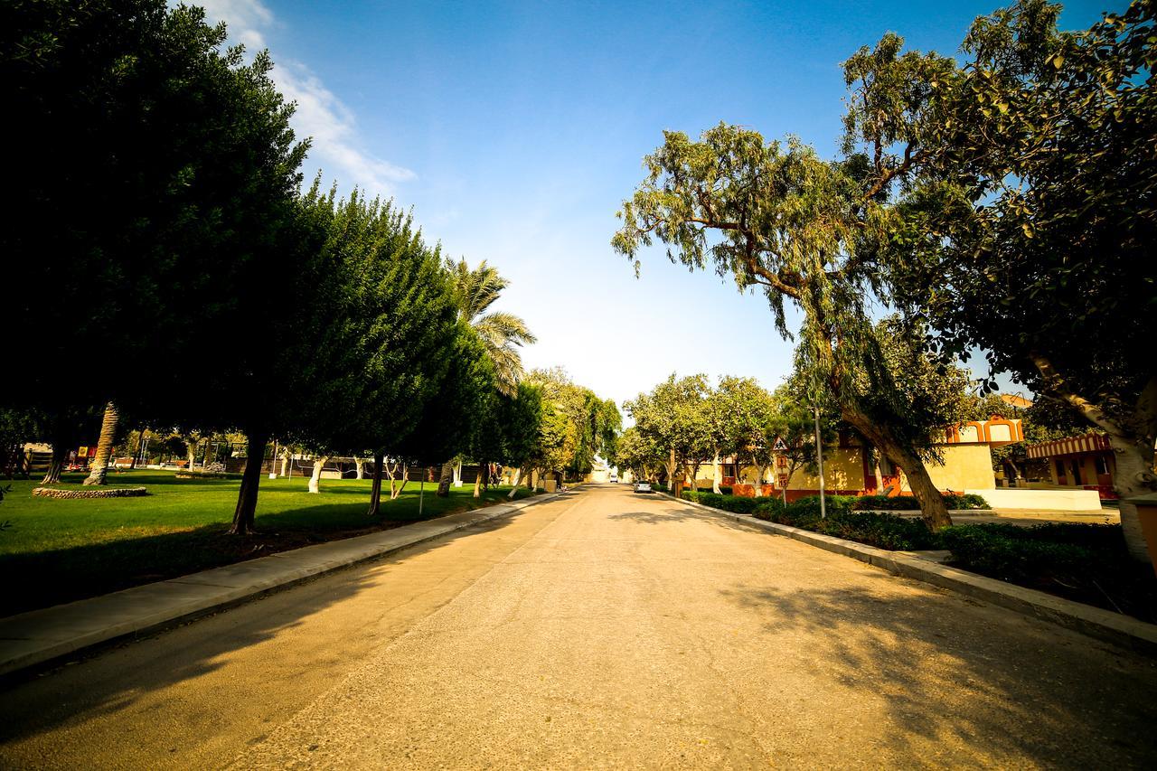 M Executive Residence & Boutique Hotel - Adults Only Al Khobar Ngoại thất bức ảnh